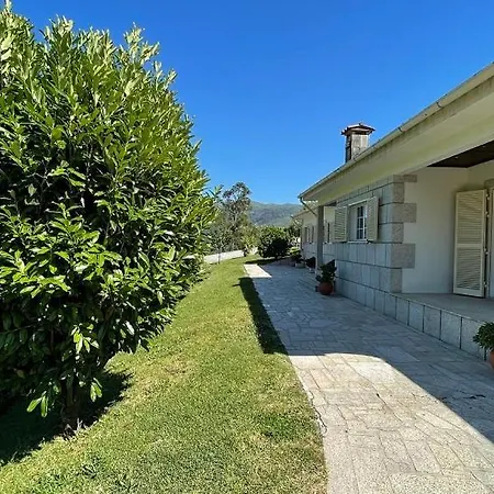 Agostinha Country House *